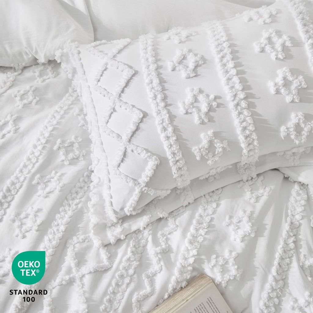 Hypoallergenic Cloud Tufted Boho Comforter Set, 2 Pieces Farmhouse Shabby Chic Embroidery Bed Set, Soft Jacquard Comforter for All Seasons... - Luxurious Quilted Duvet Cover Set Detail