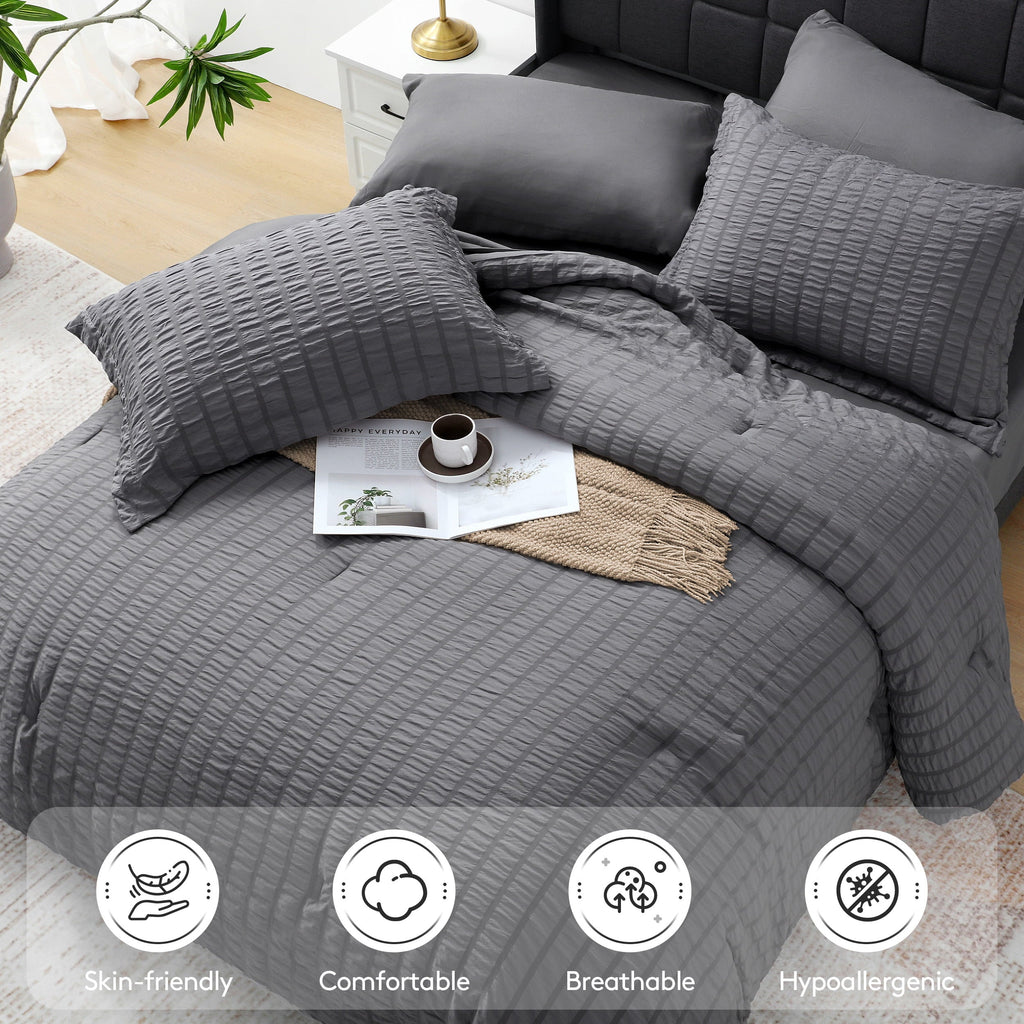 Luxurious Quilted 7 Piece Queen Comforter Set, Bed in a Bag with Sheets, Pillowcases & Shams, All Season Soft Bedding, Cozy and Lightwe... - All-Season Down Alternative Comforter Insert Detail