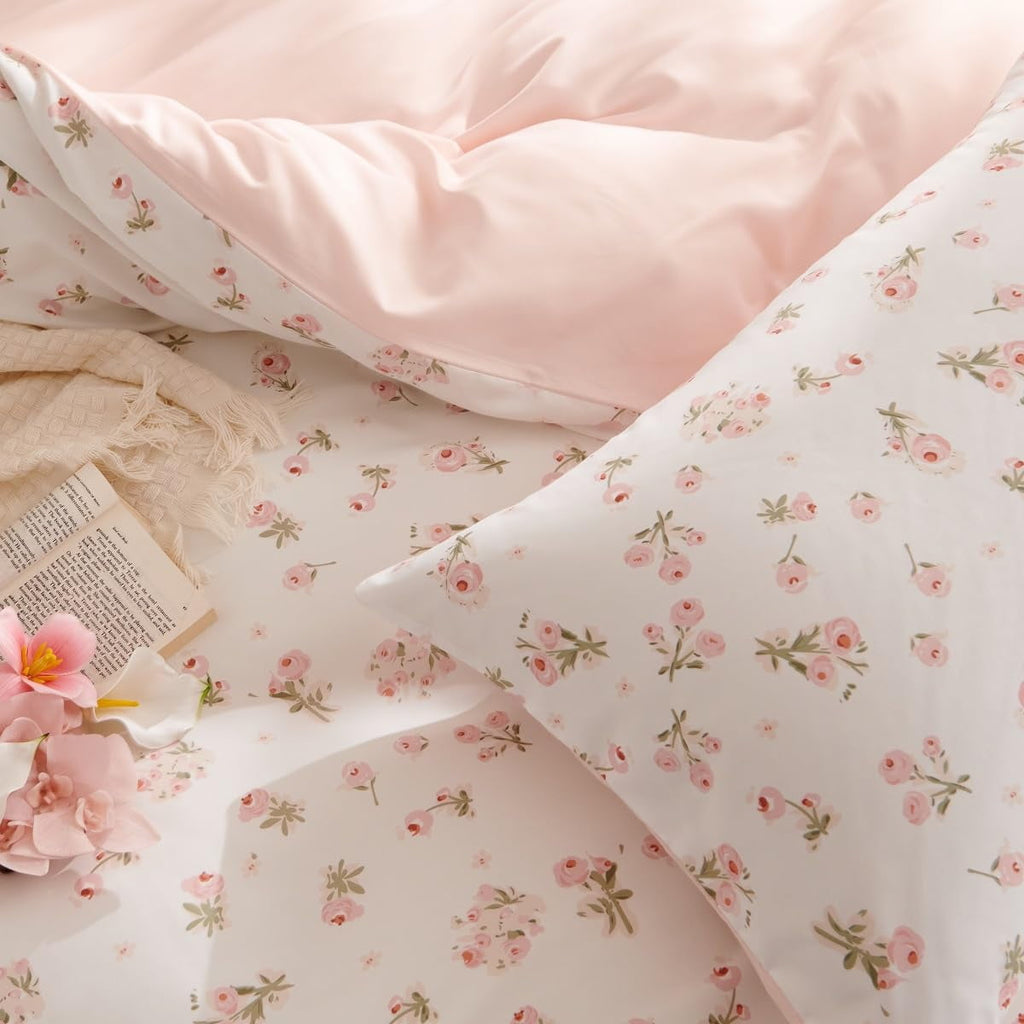Fluffy Down Alternative Pink loyalty Floral Comforter Queen Sets, 3 Pieces Chic Botanical Pink White Floral Reversible Comforter for All Season - All-Season Down Alternative Comforter Insert Detail