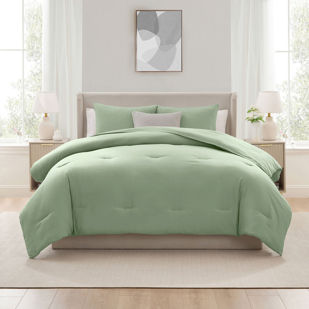 All-Season Comforter Sets, All Season Lightweight Solid Queen Comforter Set, 3-Pc Bedding Sets, Sage Green - Cloud-Like Soft Lightweight Bed Comforter Detail