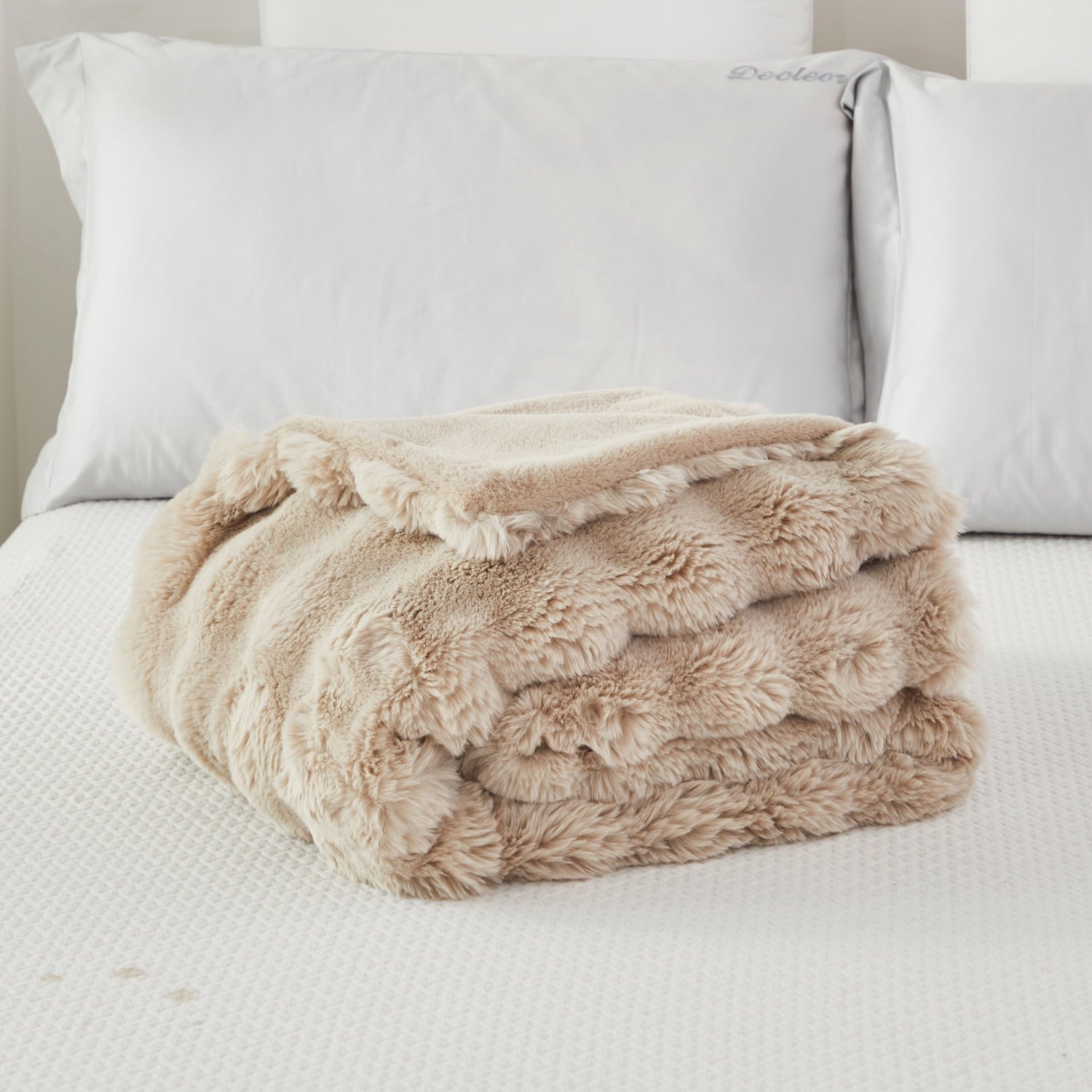 Cozy Fleece Taupe Faux Fur Bubble Blankets for Couch Chair Sofa Luxury Fluffy Thick Bubble Throw Blanket Furry Blanket Fuzzy Soft... - Luxury Knitted Decorative Throw Blanket with Fringes Detail
