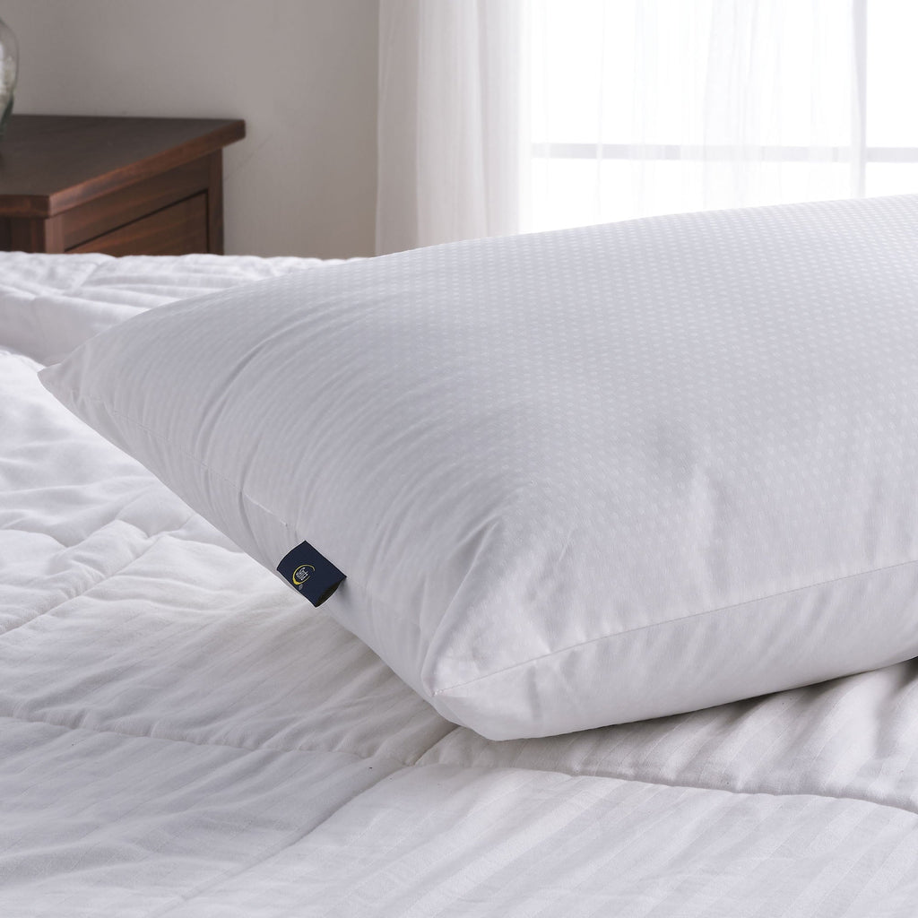Hotel Collection Cooling Pillow - 2 Pack - Ergonomic Memory Foam Pillow for Neck Pain Support Detail