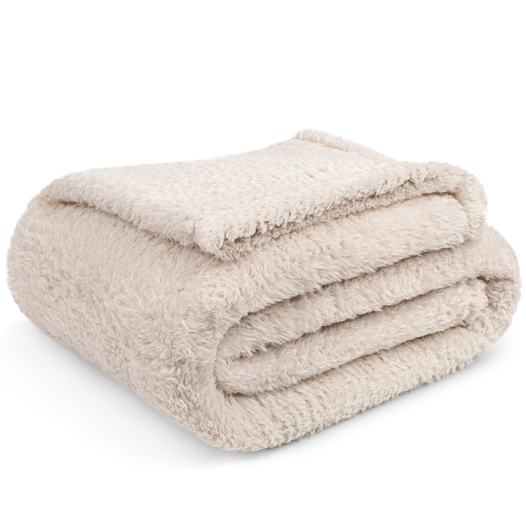 Cozy Fleece Sherpa Throw Blanket For Couch Sofa, Cream Beige Fluffy Warm Plush Blanket for Bed, Cozy Super Soft Lightweight Throw... - Super Soft Reversible Sherpa Flannel Blanket Detail