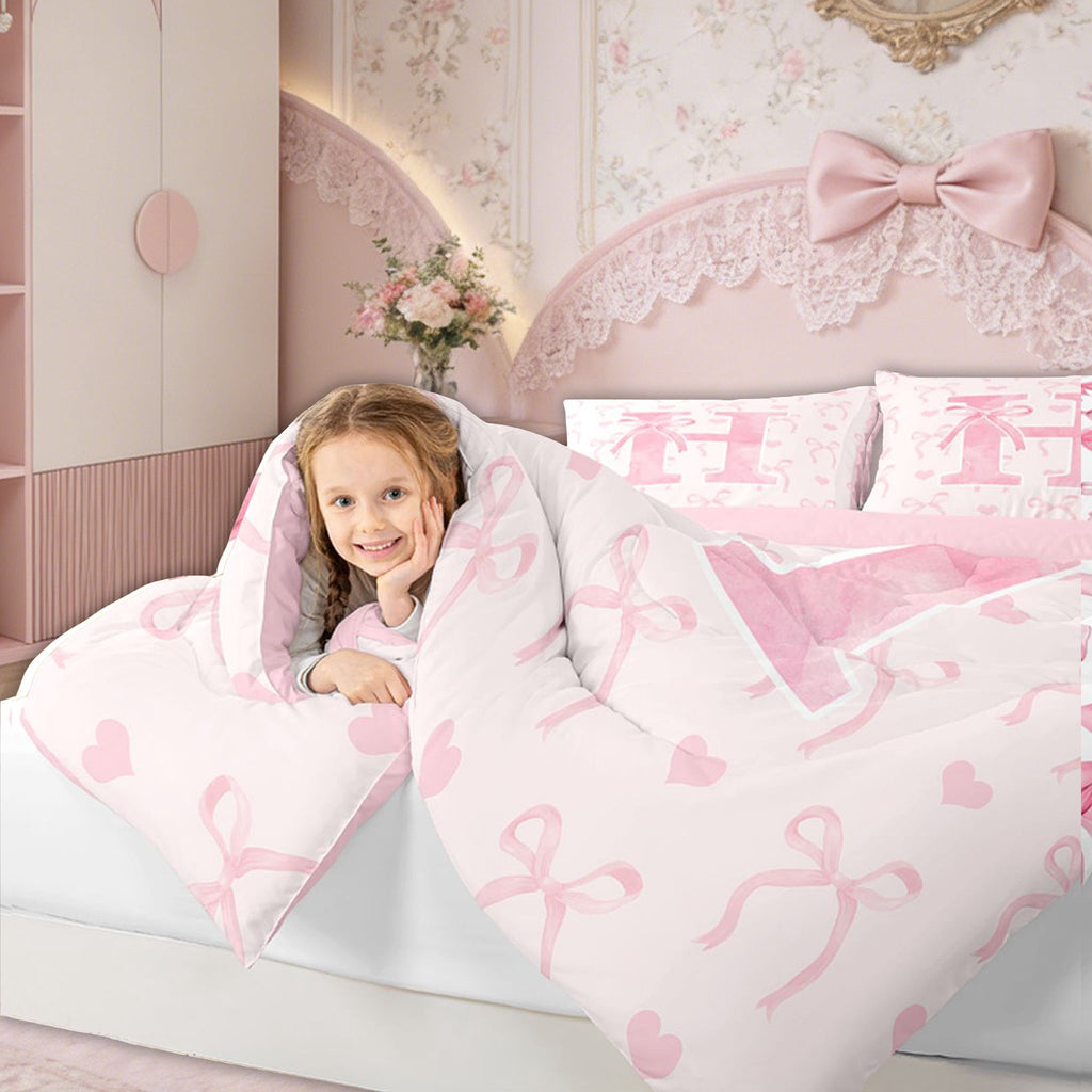 Luxurious Quilted Kawaii Bowknot Bedding Sets Full with Comforter, Initial H Duvet Insert, Romantic Initial A-Z Decor, Reversible - All-Season Down Alternative Comforter Insert Detail