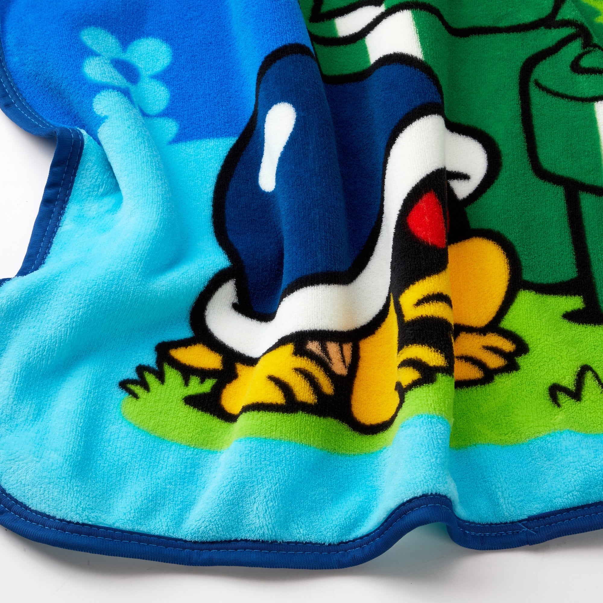Cozy Fleece Kids Fleece Throw Blanket 46x60, Nintendo - Lightweight Plush Warm Blanket for All Seasons Detail