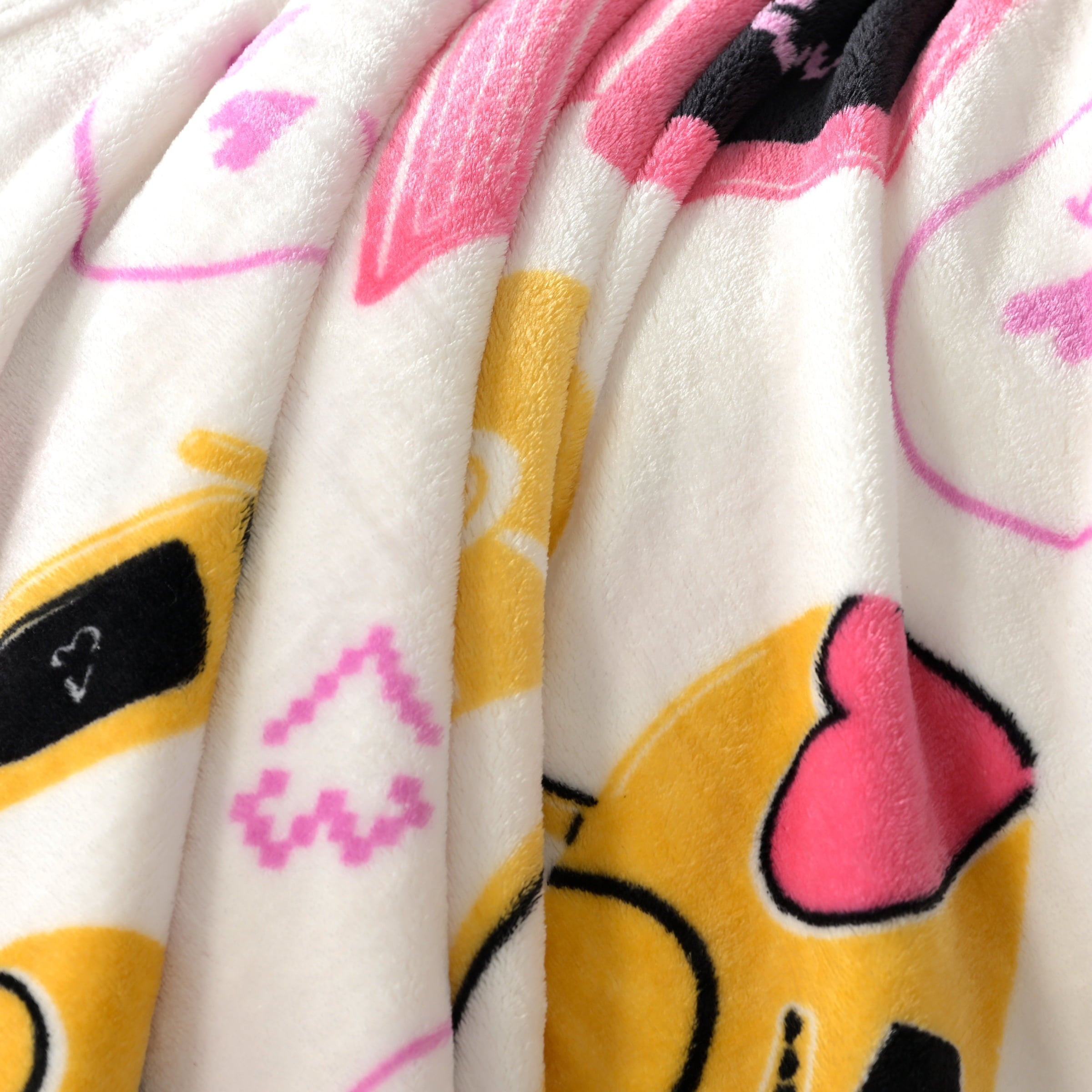 Reversible Sherpa WTC Hanging Plush Throw - Cozy Fleece Throw Blanket for Couch & Bed Detail