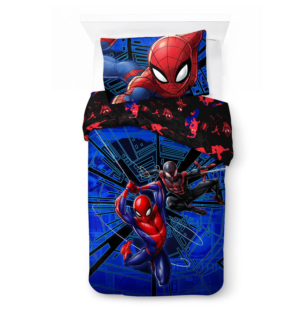 Luxurious Quilted Spiderman Techno City Kids 2 Piece Blue Reversible Comforter and Pillowcase Set, Twin/Full - Luxurious Quilted Duvet Cover Set Detail