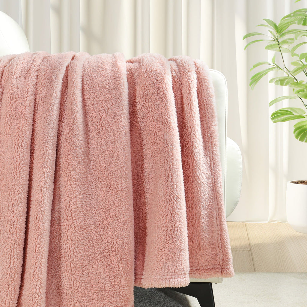 Reversible Sherpa Soft Fleece Throw Blanket for Couch, Super Soft Velvet Plush Bed Blanket, 50x60 Inches, Pink - Lightweight Plush Warm Blanket for All Seasons Detail